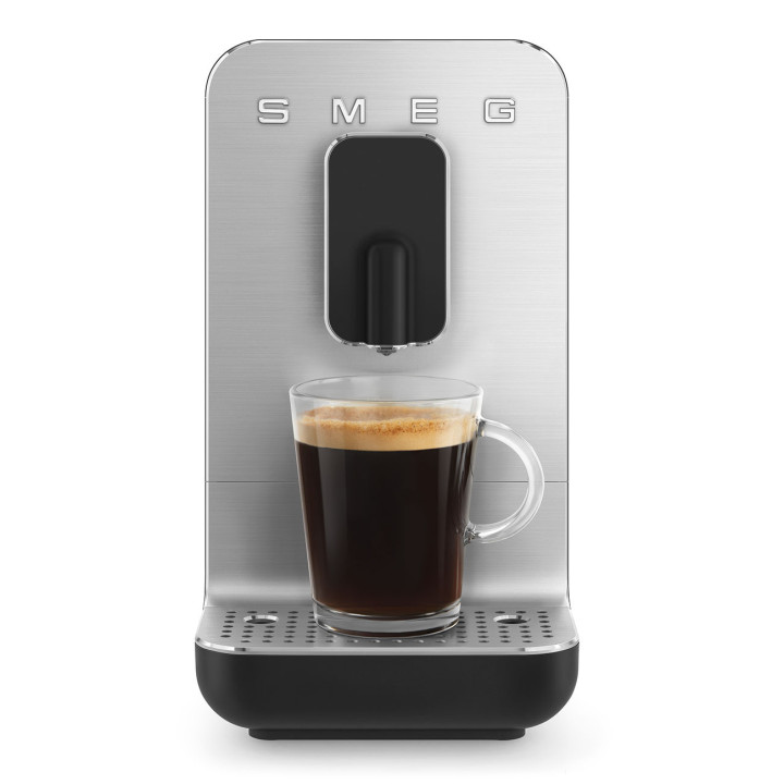 Machine à café expresso automatique avec broyeur intégré SMEG Noir BCC11BLMEU | Ménachoc