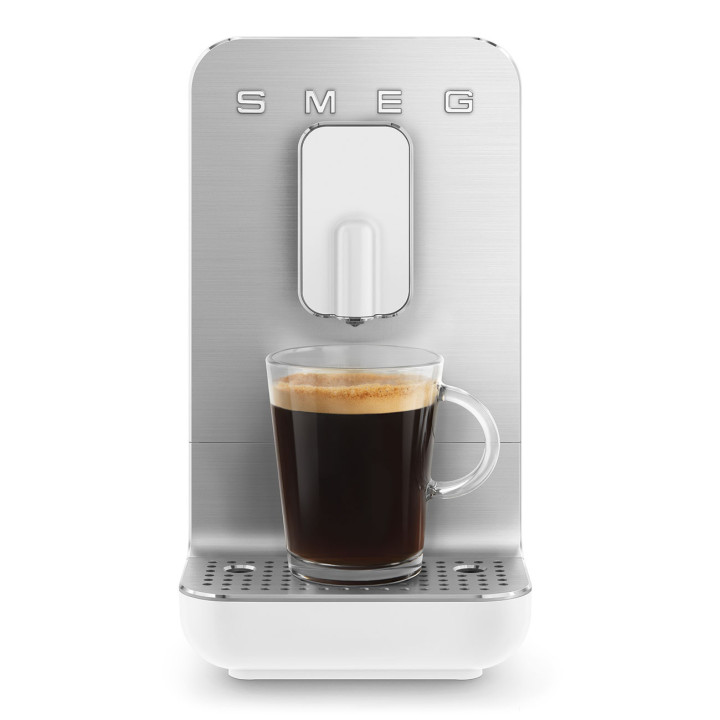 Machine à café expresso automatique avec broyeur intégré SMEG Blanc BCC11WHMEU | Ménachoc