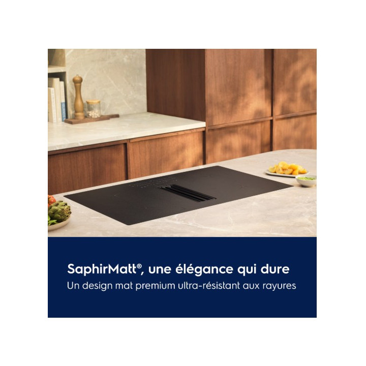 Plaque induction aspirante SaphirMatt Anti-rayures ELECTROLUX KCC83443CZ - 80 cm | Ménachoc