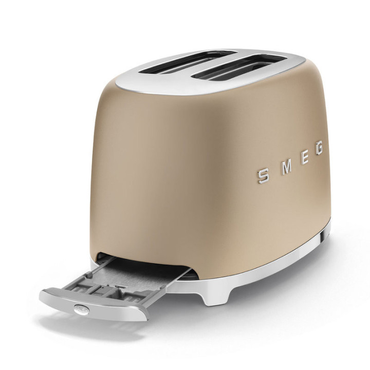 Toaster SMEG Champagne Mat TSF01CHMEU équipée d'un ramasse miette