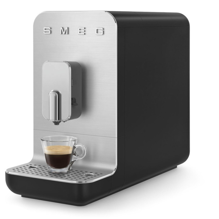 Machine à café automatique SMEG BCC13BLMEU Noir Mat avec Broyeur Intégré