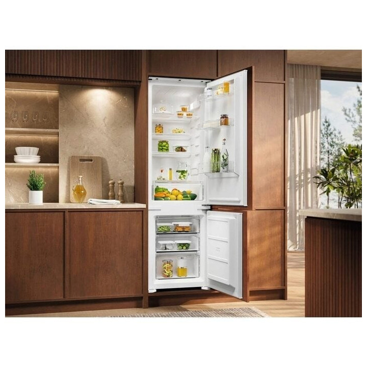 Electrolux Réfrigérateur combiné encastrable 178 cm 249L | Ménachoc