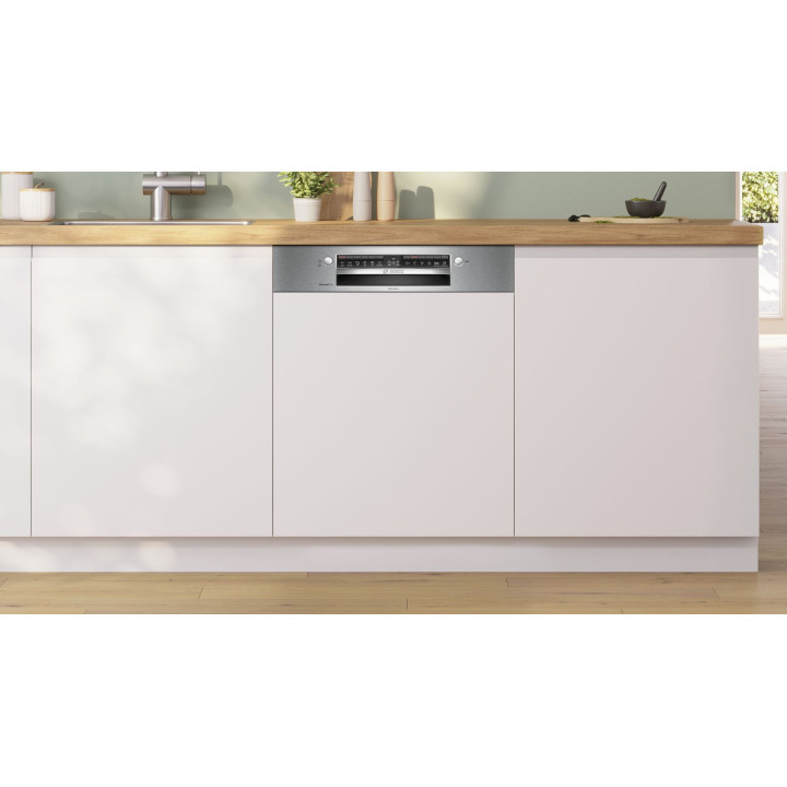 Lave-vaisselle encastrable avec bandeau 60 cm Acier brossé BOSCH Série 4 SMI4HCS07E - 14 couverts