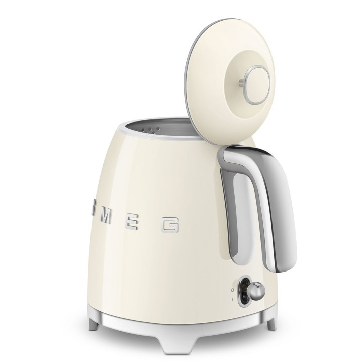 Mini Bouilloire SMEG Crème KLF05CREU | Ménachoc