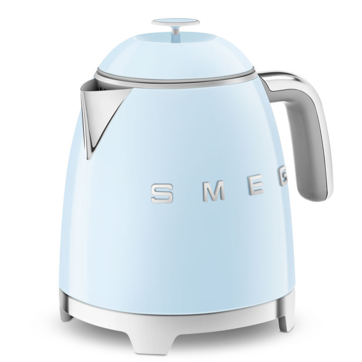 Mini Bouilloire SMEG Bleu Azur KLF05PBEU | Ménachoc