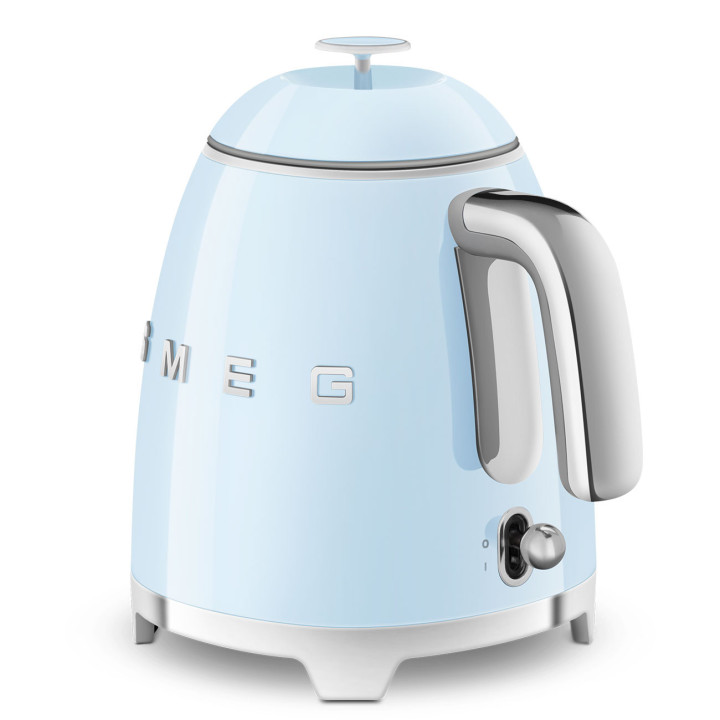 Mini Bouilloire SMEG Bleu Azur KLF05PBEU | Ménachoc