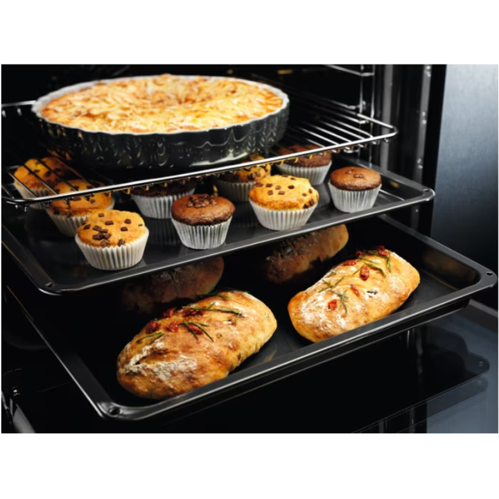 Four Encastrable Pyrolyse 600 SurroundCook® ELECTROLUX EOF6P76X  | Ménachoc