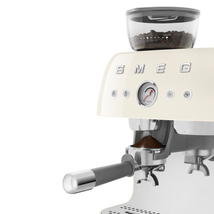 Machine à café Expresso manuelle avec broyeur intégré SMEG Crème EGF03CREU | Ménachoc