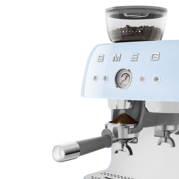 Machine à café Expresso manuelle avec broyeur intégré SMEG Bleu Azur EGF03PBEU | Ménachoc